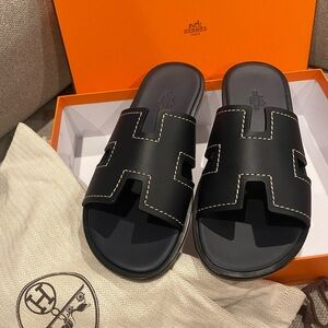 New Hermes Izmir H Marine Navy Blue Leather Slide Sandals